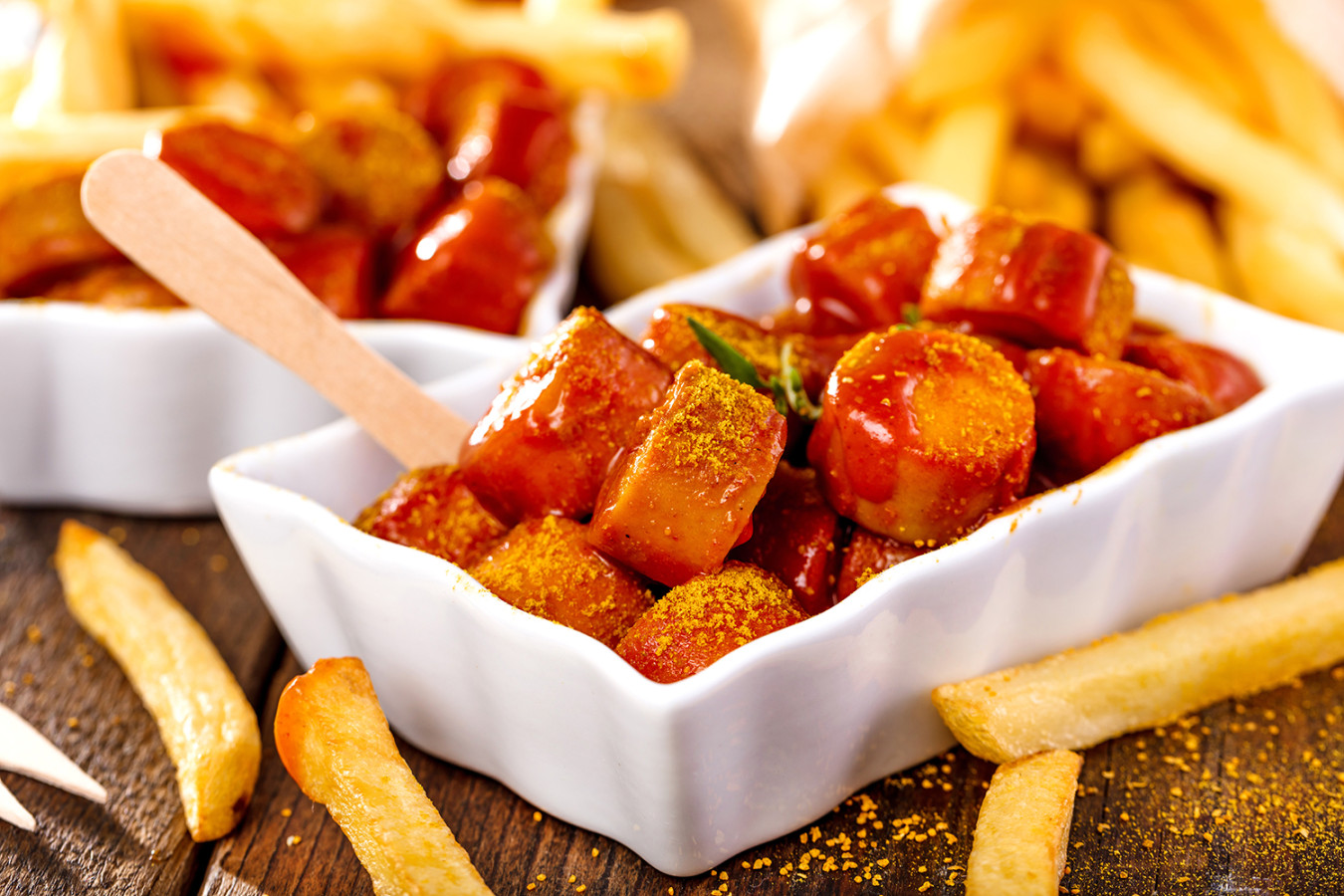 image.title Currywurst mit selbst gemachter Curry-Sauce image