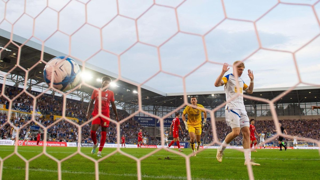 image.title FC Carl Zeiss Jena schießt Rot-Weiß Erfurt im Thüringenderby ab image